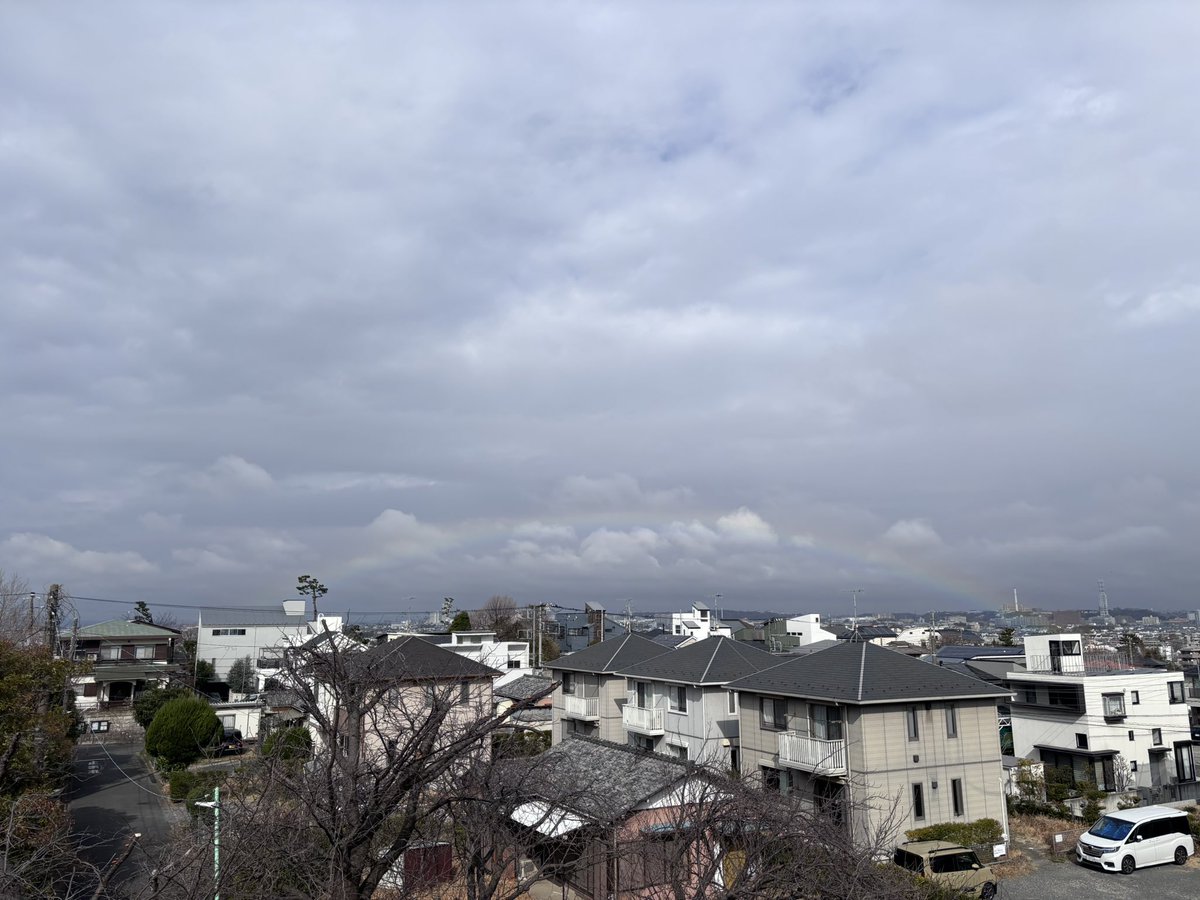 薄らだけど虹🌈が出た✨