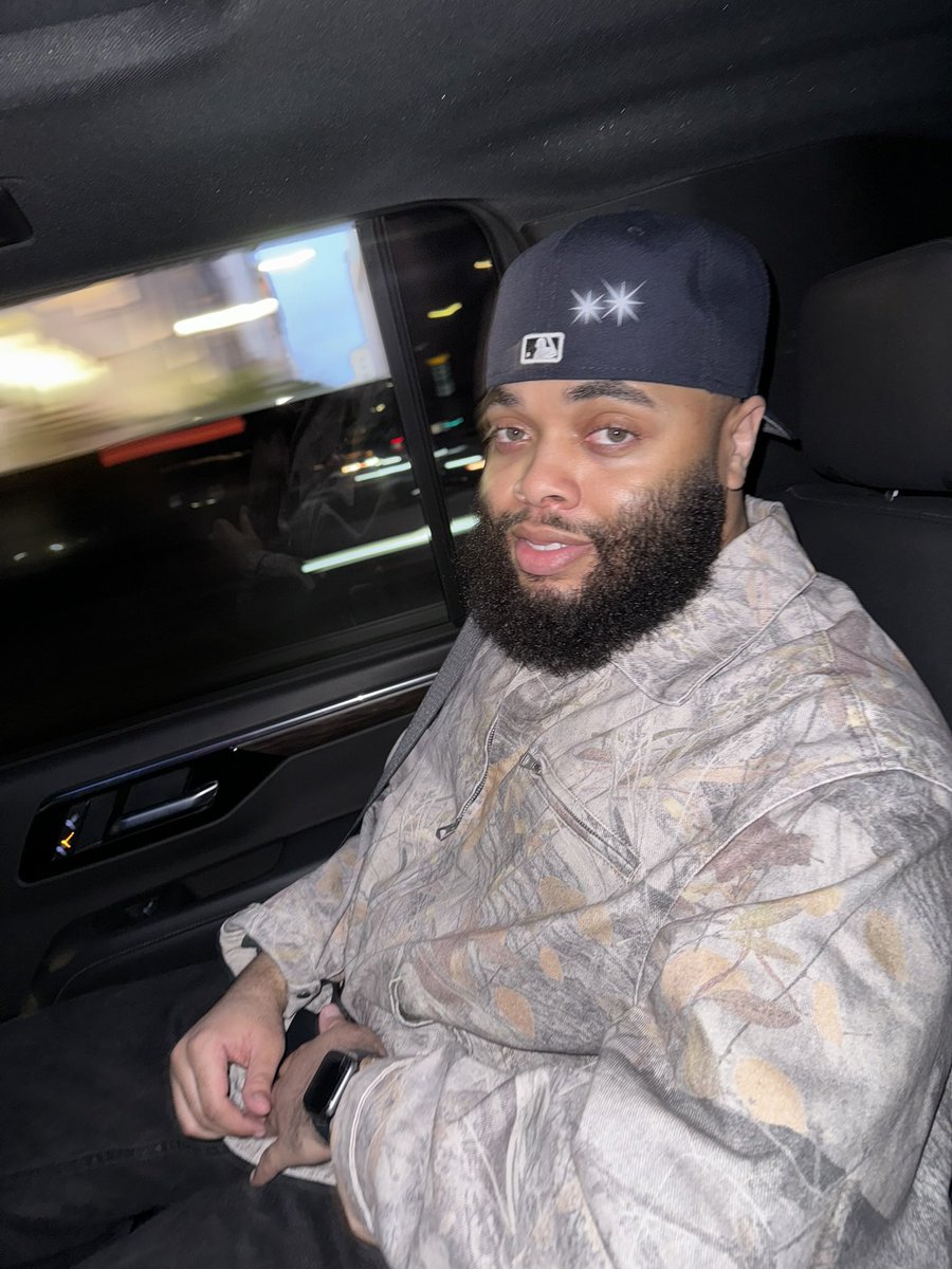 𝓐𝓑. tweet media