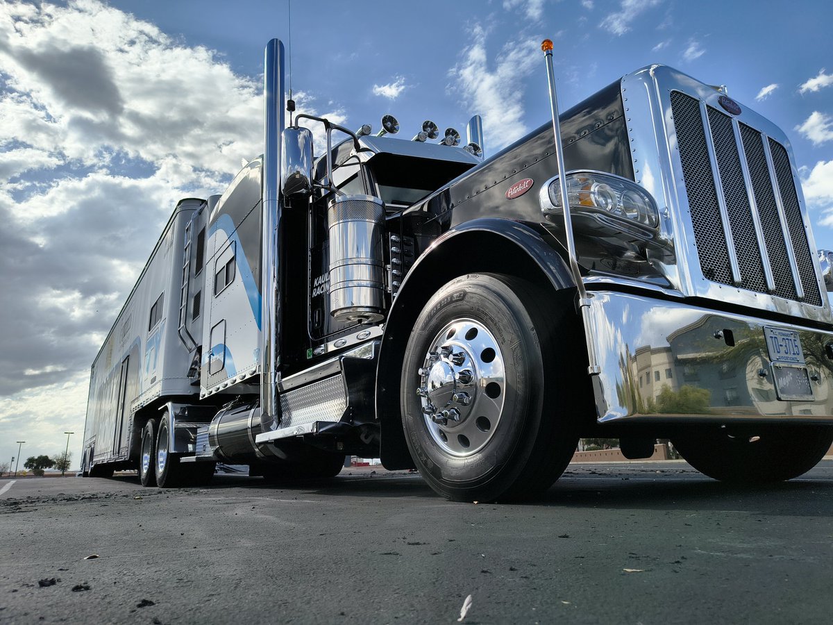 Trucker Magic Mike tweet media