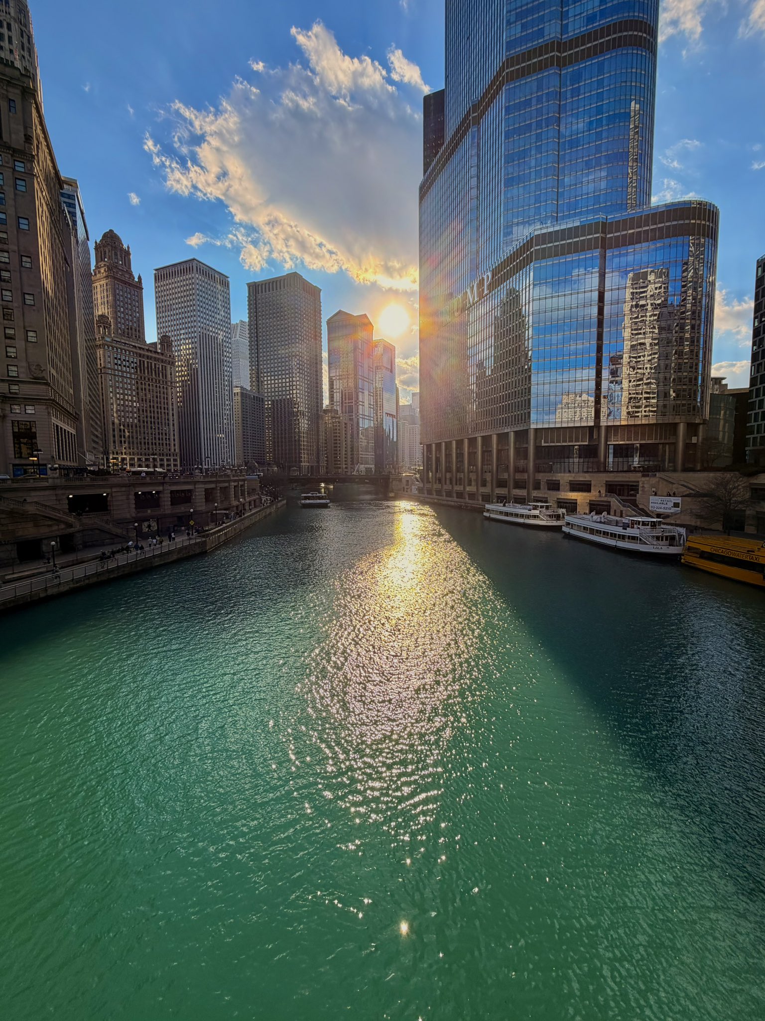 2 pic. My city mogs your city bro https://t.co/gXKpxlWtGR