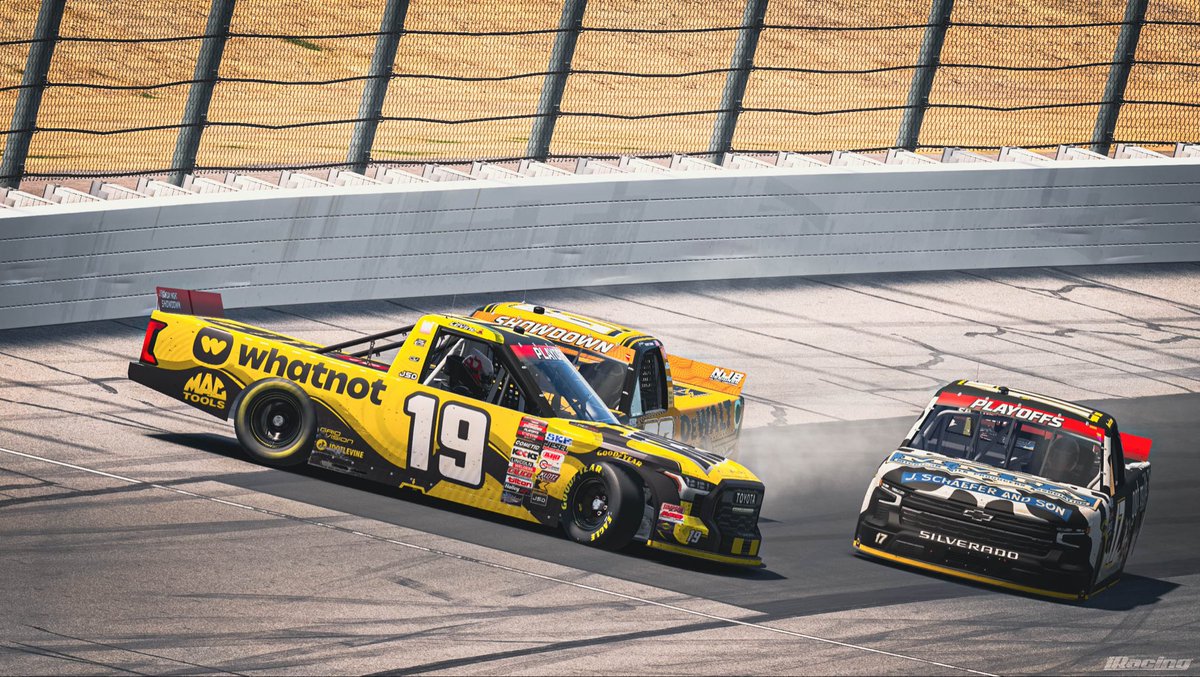 SundayShowdown5's tweet photo. Reece Schaefer had waited all season long to finally snag his first win of the season and he does it at the perfect time! He clinches a spot into the round of 8 after a dramatic ending at Iowa!!! https://t.co/eBYeOosmm5