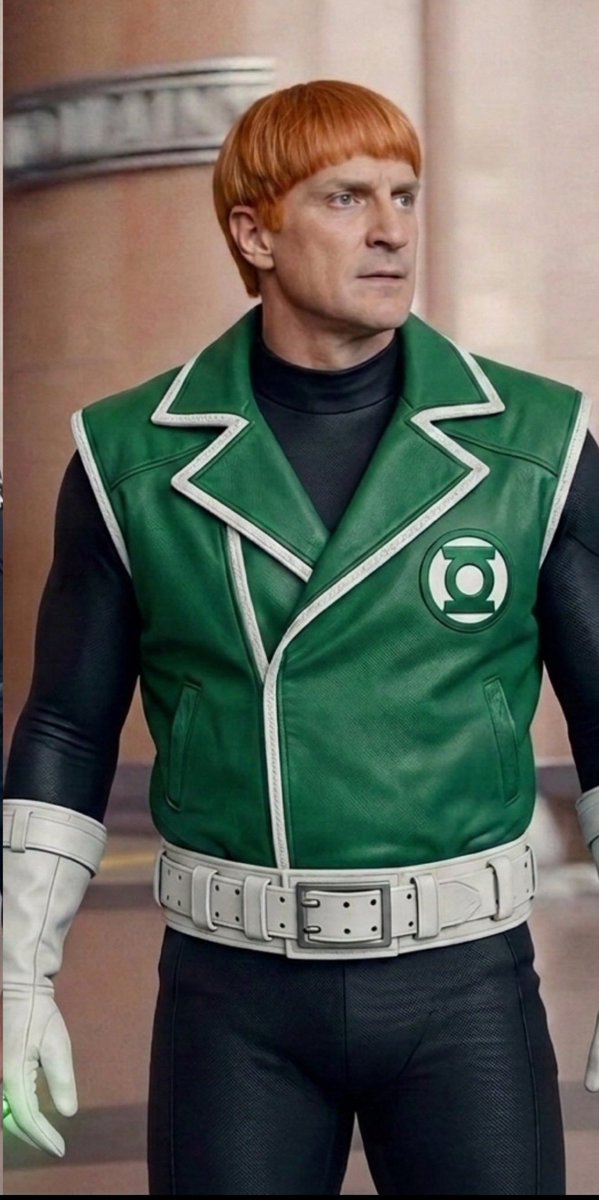 lantern8526's tweet photo. Un traje verdaderamente de DC y no de Marvel como lo mostró el pistolas https://t.co/VivvxsQ1h0