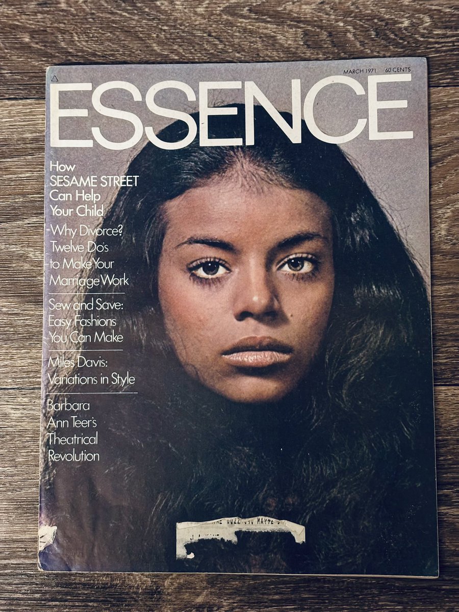 SagittarianMind's tweet photo. March, 1971 ♥️🖤💚 https://t.co/CkH5Nkx4LB