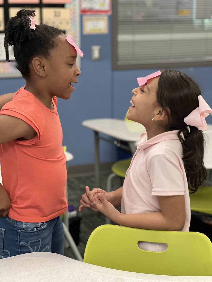 Melanie Gonzales tweet media