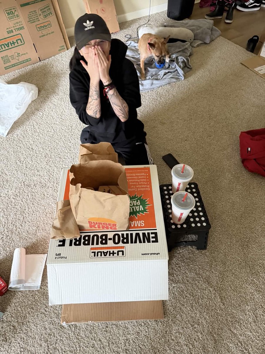 tara 🩸 tweet media