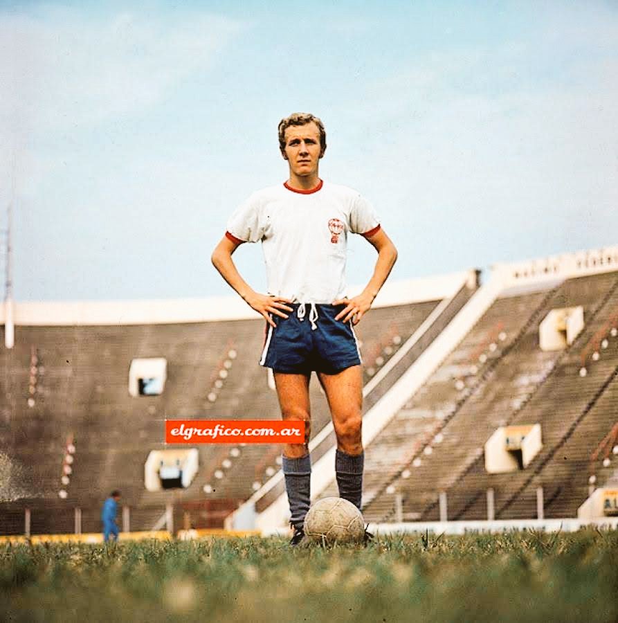 HuracánRetro tweet media