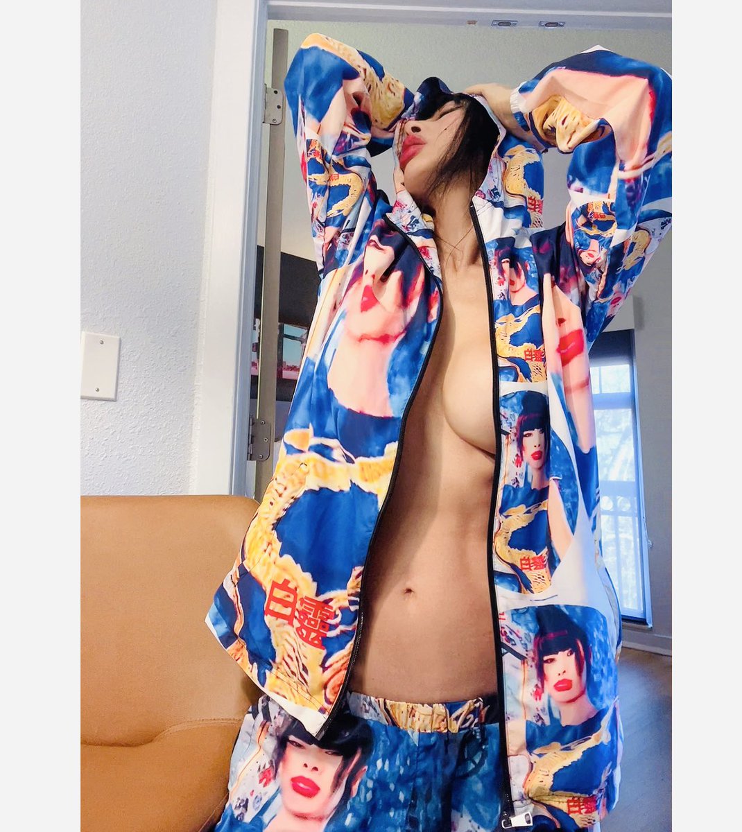 Bai ling 白靈 tweet media