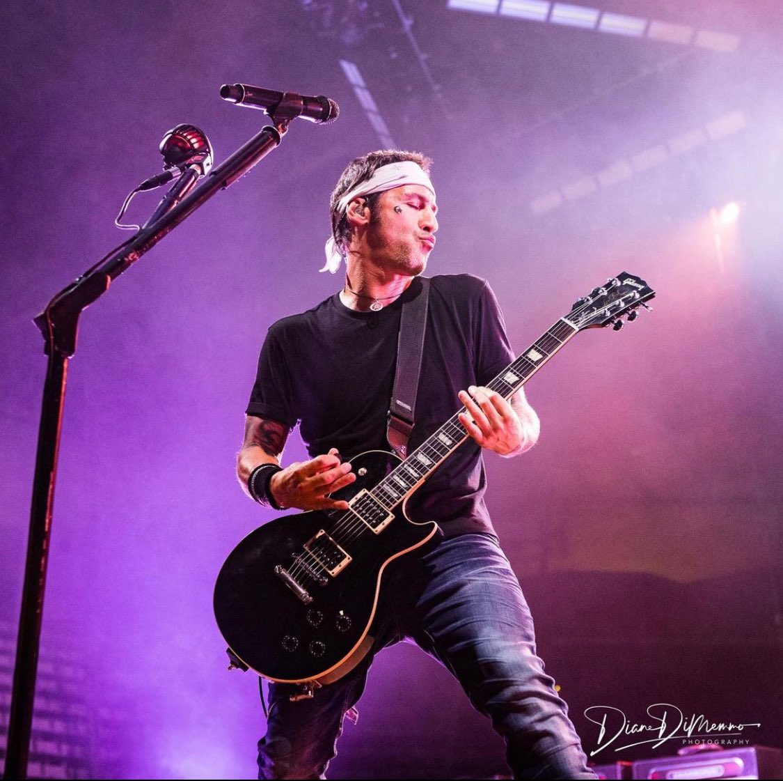 ccavanaugh8's tweet photo. Pt. 9 What an epic night! 🔥 Got to see Godsmack and Extreme live on Tuesday, 10/24/23. Nothing beats being in the crowd feeling that energy. Rock on! 🤘#Godsmack #ExtremeBand #ConcertLife #RockOn https://t.co/KDCEYUmG8C