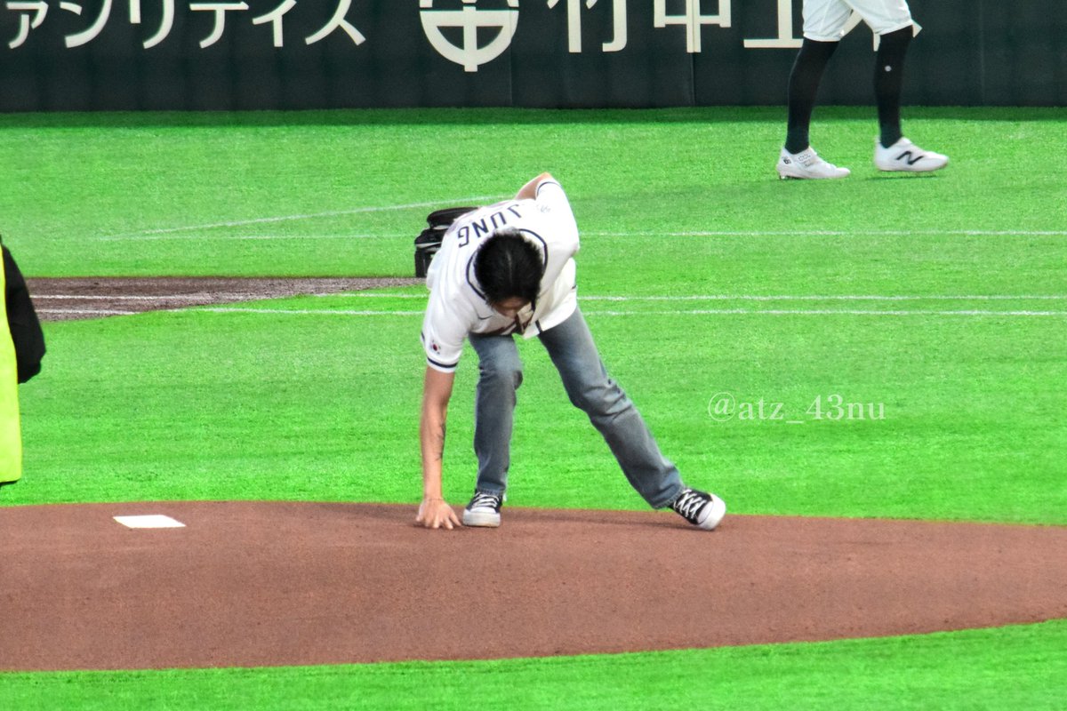 260309 시구 始球式 WBC

멋

#WooyoungWBC1stPitchSoon
#WOOYOUNG #우영 #ウヨン
<a href="/ATEEZofficial/">ATEEZ(에이티즈)</a> <a href="/WBCBaseball/">World Baseball Classic</a>