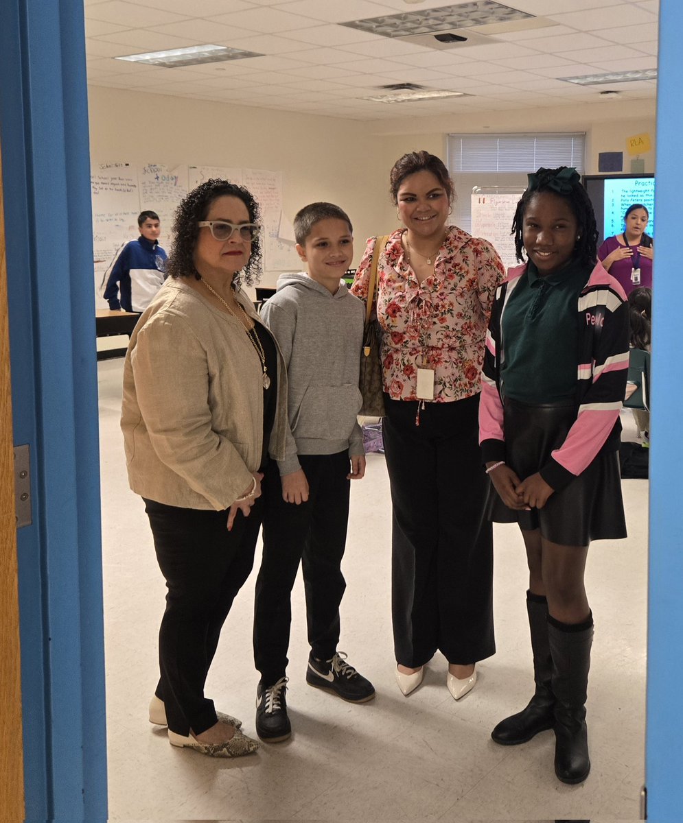 SMUSandra tweet media