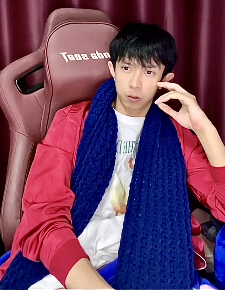 traiyo3's tweet photo. อยู่หน้าคอม.. ���ห็นซีเรียส… ไม่ได้เครียด… ฟังเดอะโกสต์!! ผ่ามผาม #เมืองเลย https://t.co/qyqQxAui40