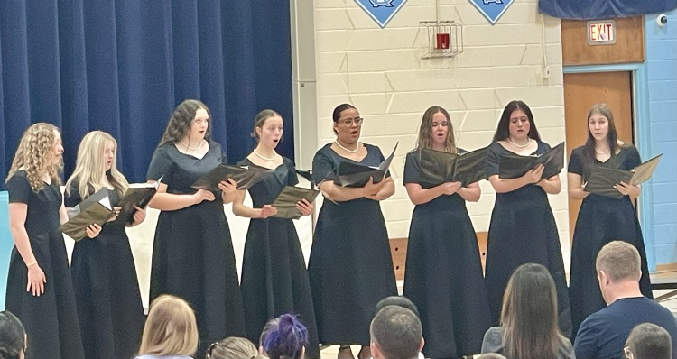 RCHS Falcons tweet media