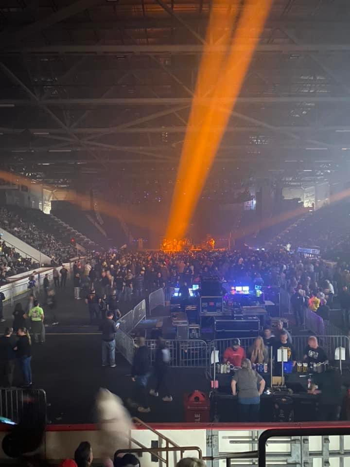 ccavanaugh8's tweet photo. Pt. 12 What an epic night! 🔥 Got to see Godsmack and Extreme live on Tuesday, 10/24/23. Nothing beats being in the crowd feeling that energy. Rock on! 🤘#Godsmack #ExtremeBand #ConcertLife #RockOn https://t.co/uSEM0Ilmsb