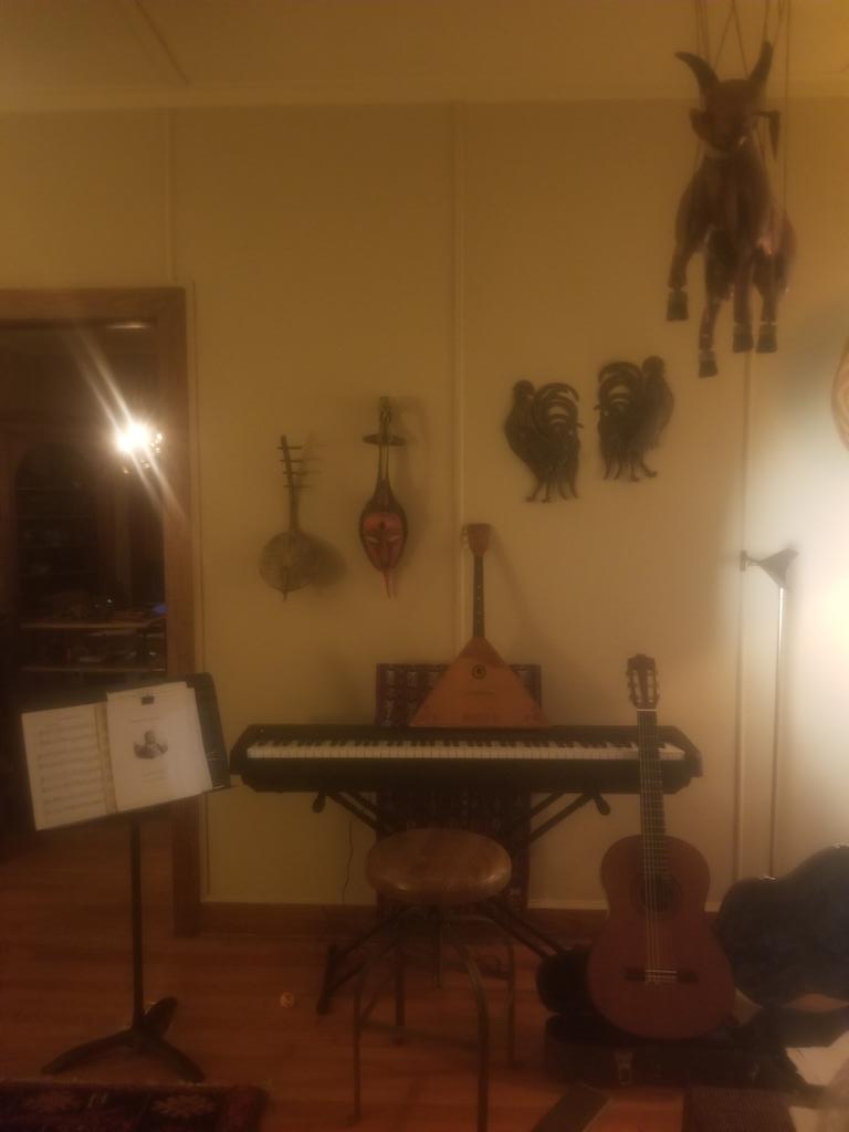 Бари Барі Barÿ Leslie tweet media