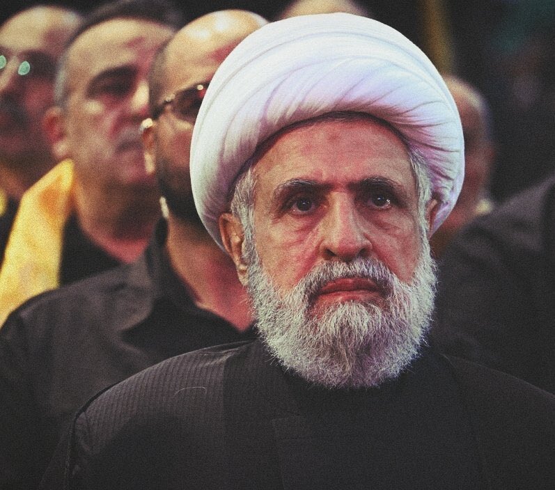 إسرائيل و أميركا يقصفون إيران  🇮🇷 …   إيران ترد بقصف دول الخليج العربي الإسلامي …  إسرائيل تقصف حزب الله في لبنان 🇱🇧 …  حزبالله  يرد بقصف سوريا 🇸🇾 
نعم يا سادة محور إيران عدوه الاول لا اسرائيل ولا أميركا  هو عدو العرب والمسلمين.