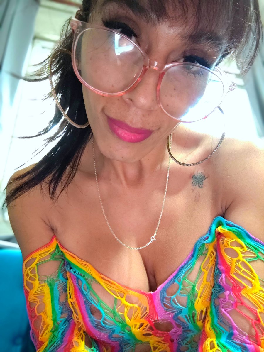 Devany_Oficial's tweet photo. El fruto prohibido de un Heterosexual 🍑🍆🏳️‍⚧️
#Queen🌈👑

Para mas contenido #Retw 🙏🥺 si Bby https://t.co/xqpSrWNgkT