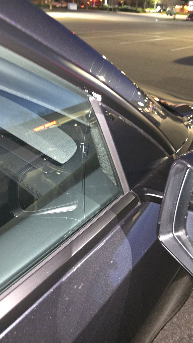 EmrysSelene tweet media