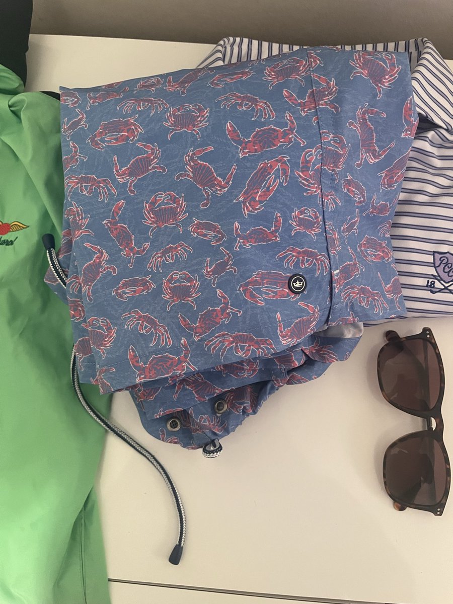 MunicipalMike's tweet photo. West Palm in the morning. PM Crown Crafted trunks. A level of summer most of you simply wouldn’t understand. #Expand https://t.co/V5AeKR6pAJ