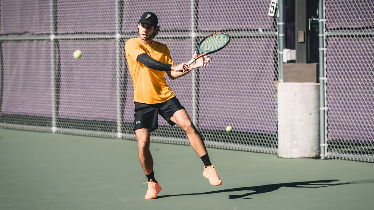 RECAP: Superior wins five of six singles matches against the Duhawks. 

Read: bit.ly/4rVJwK5

#WeAreSuperior