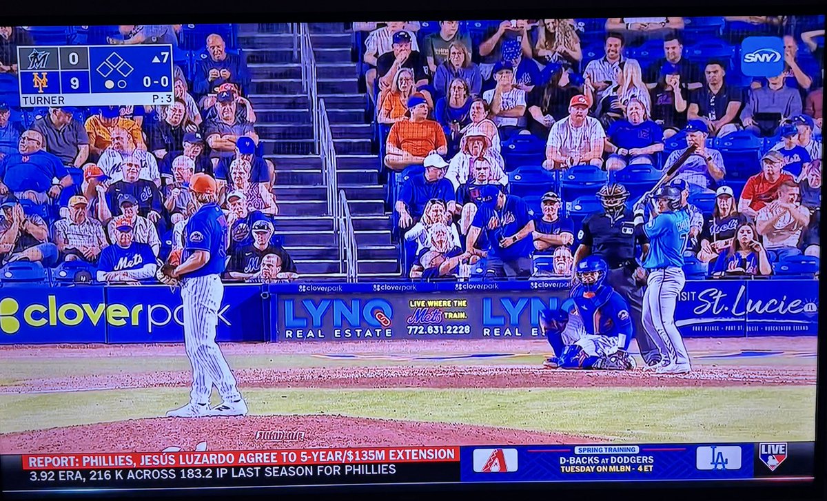 Tyler Oakes tweet media