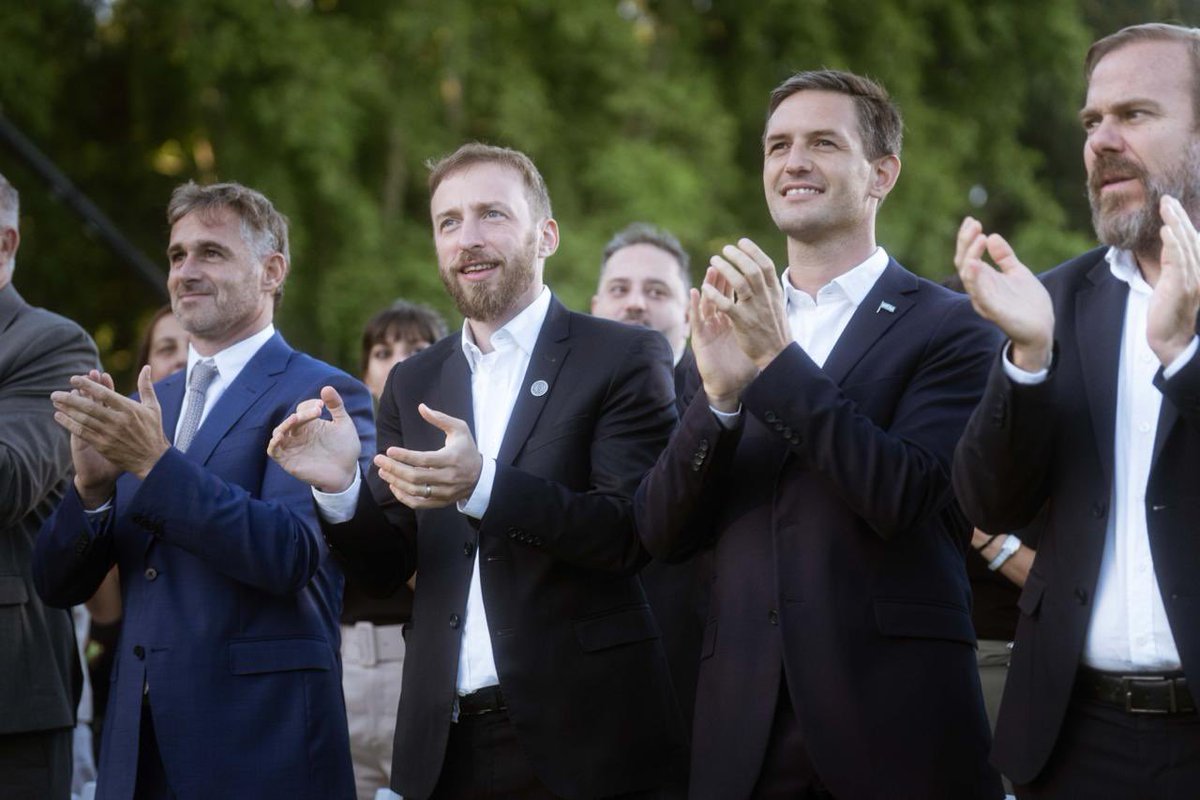 Federico Otermín tweet media