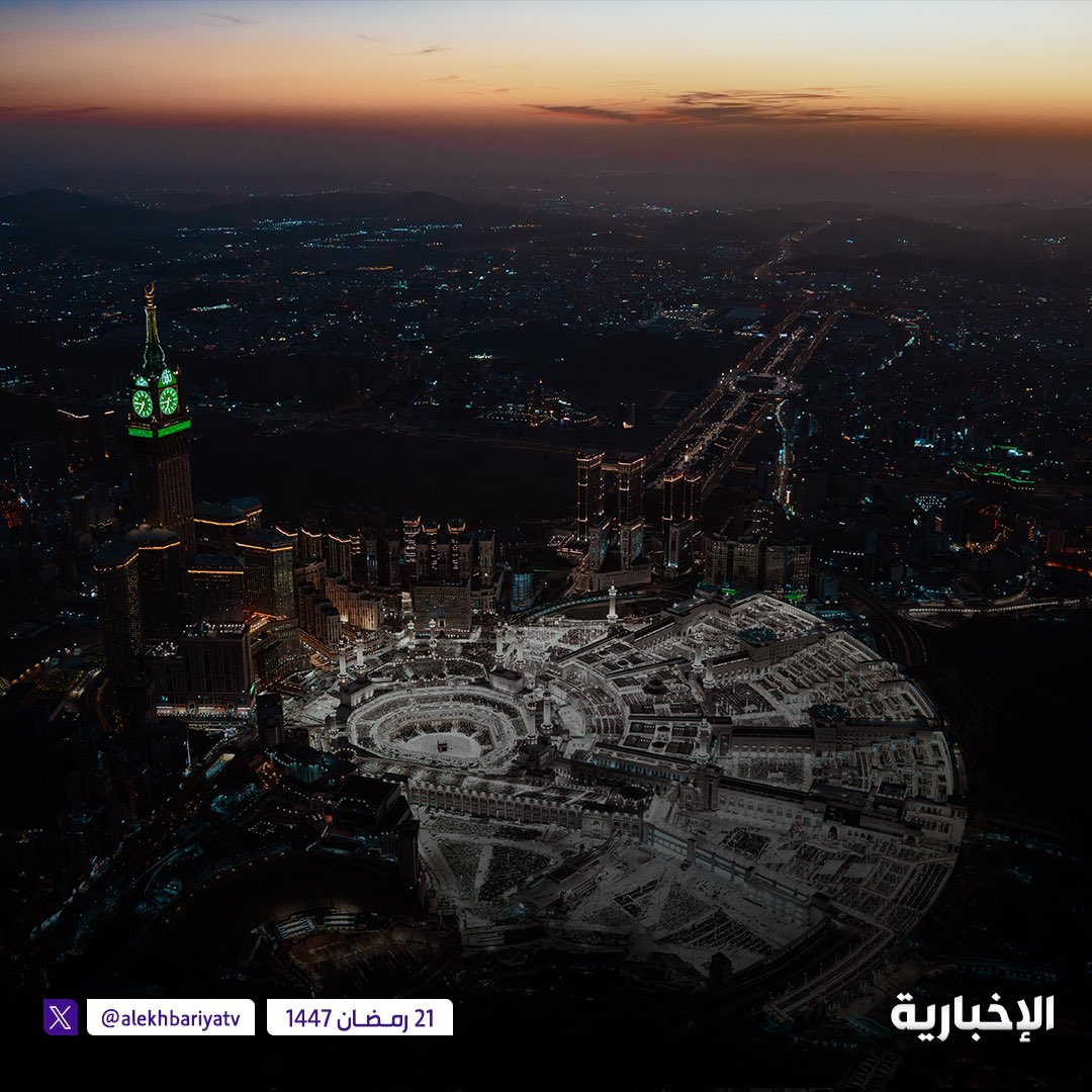 theholymosques's tweet photo. Masjid Al Haram on 21st night of Ramadan. https://t.co/VGjCMJLLyX