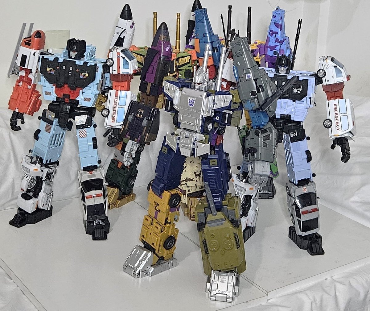 Makotron tweet media