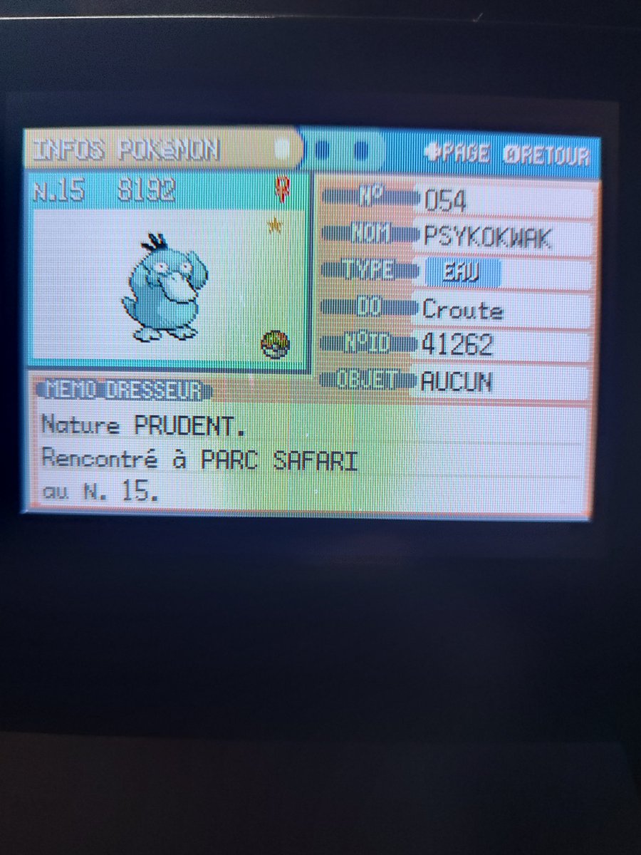 C'est un incroyable psykokwak 4% par pêche au parc safari qui tombe pour mon 8192eme jour sur cette planète, il a brillé en 2413 rencontres. Je suis sur le cul. Funfact, il est tombé avant même que je ne vois un draco ce soir