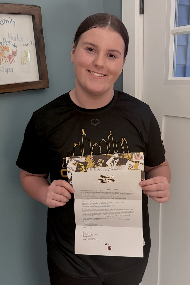 Evelyn Blahnik 2029 tweet media