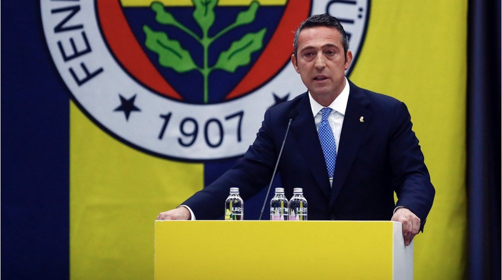 Koç Holding in elinde oyuncak olmuş Türkiye'nin en güzide 2 camiası,bir Galatasaray lı olarak üzülüyorum iki büyük kulübe de yazık baba Koç Beşiktaş'ı oğul Koç Fenerbahçe'yi oyuncak etti