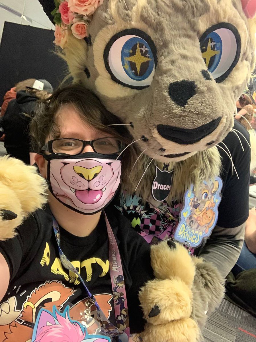 FairyKei_Kitty's tweet photo. @Multicolorbark Oh hey! I know this big lovable guy 😎💕 https://t.co/qFh6JfvTET