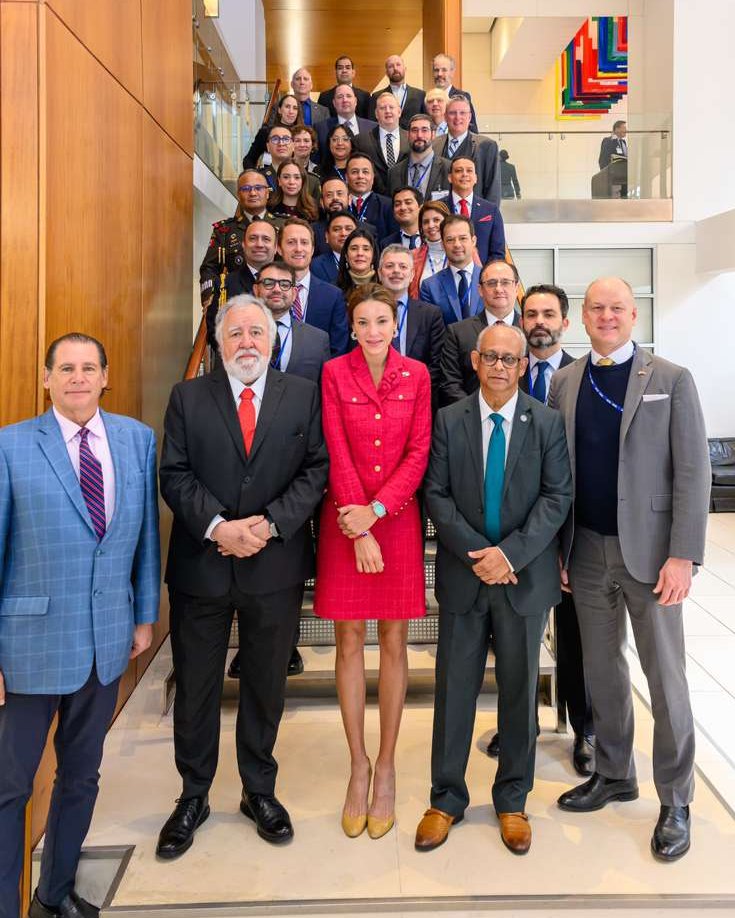 Relaciones Exteriores tweet media