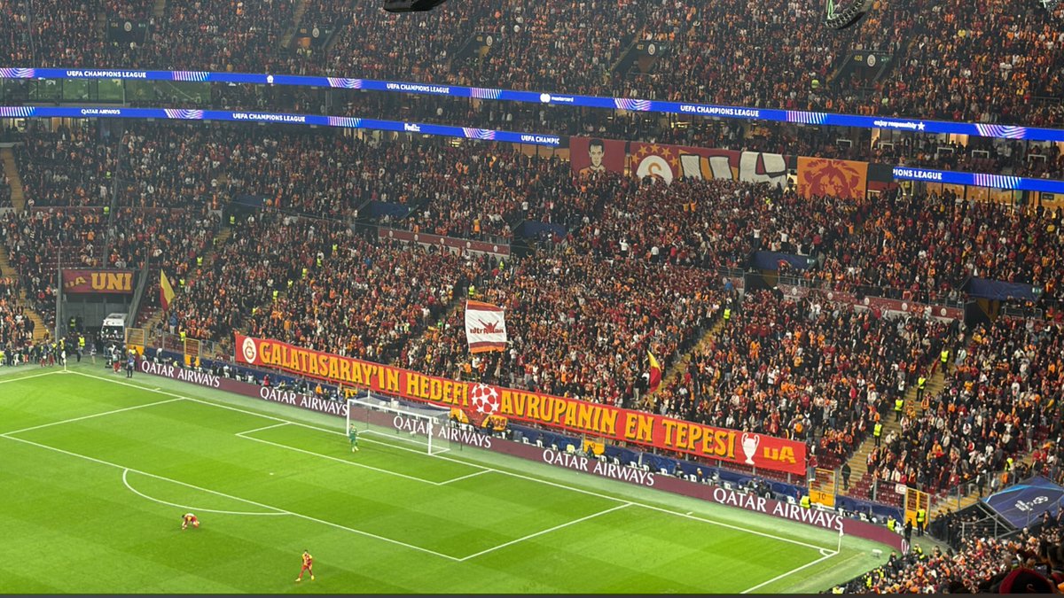 GALATASARAY'IN HEDEFİ,
AVRUPANIN EN TEPESİ! 🏆

#GSvLIV 🟨🟥