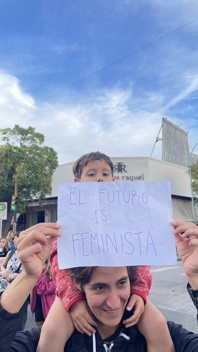Mirublanco_'s tweet photo. Otro #8M en las calles 💜✊🏽 https://t.co/QRSe2QEuHK