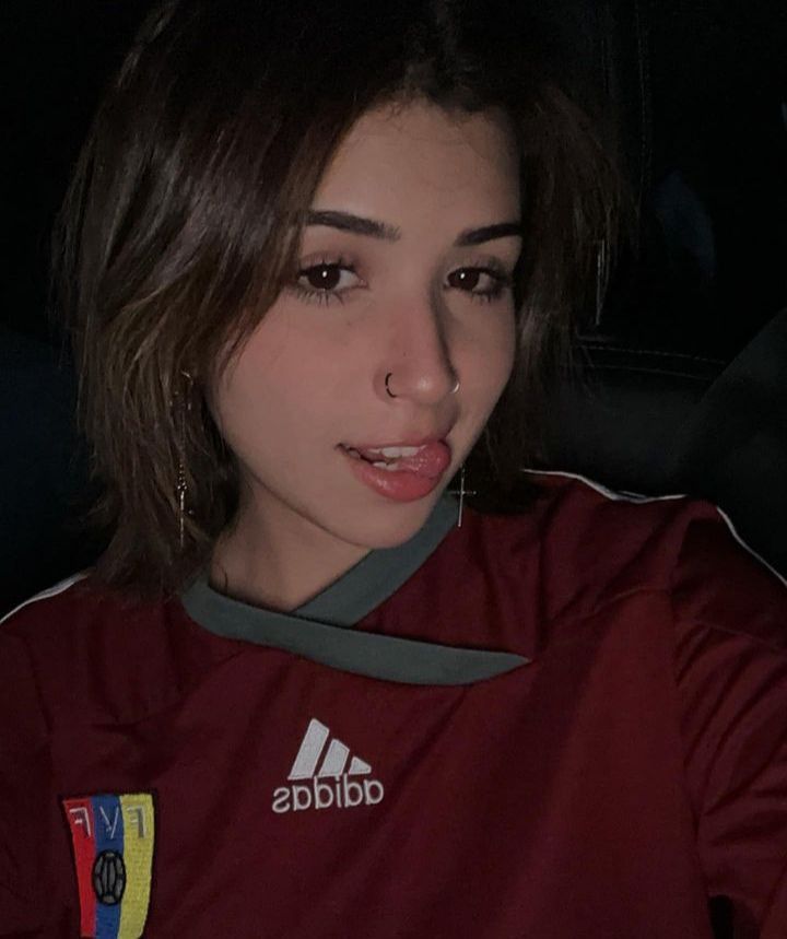 Multi_bitches tweet media