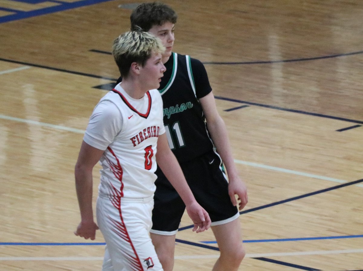 mojohill22's tweet photo. Max Palmer’s third-quarter outburst helps Devils Lake handle Thompson in region quarterfinals

https://t.co/5zw2Ias8Ug https://t.co/JulT03QBEs