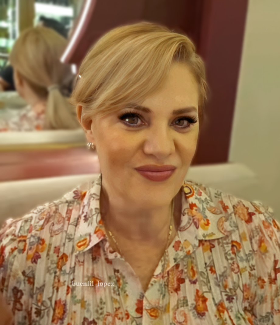 marcelea7's tweet photo. Erika Buenfil la reina más hermosa
Buenas noches Buenfilovers 😘
#erikabuenfil50
#reinabella
#actrizfav https://t.co/43kxi4NpZU
