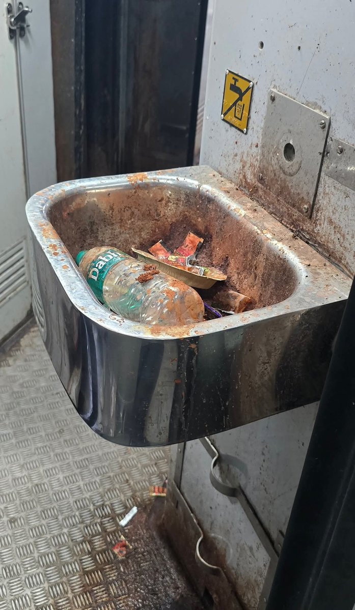 𝐃𝐞𝐞𝐩𝐚𝐤 tweet media