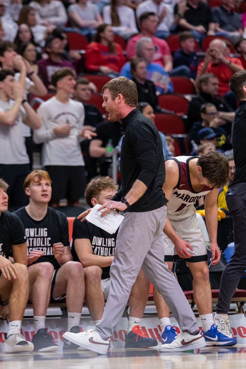 MaroonCrew's tweet photo. MAROONS WIN!

DCHS takes down Dubuque Senior &amp; moves on to the State Semifinals! 

Congrats to @DowlingBball 

📸 Emanuel Duran-Ruiz https://t.co/QRw3R3aJIz
