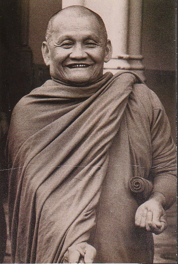 JDharmaQuotes's tweet image. Watching others with wisdom ~ Ajahn Chah
justdharma.org/watching-other…

#AjahnChah #watching #faults #wisdom