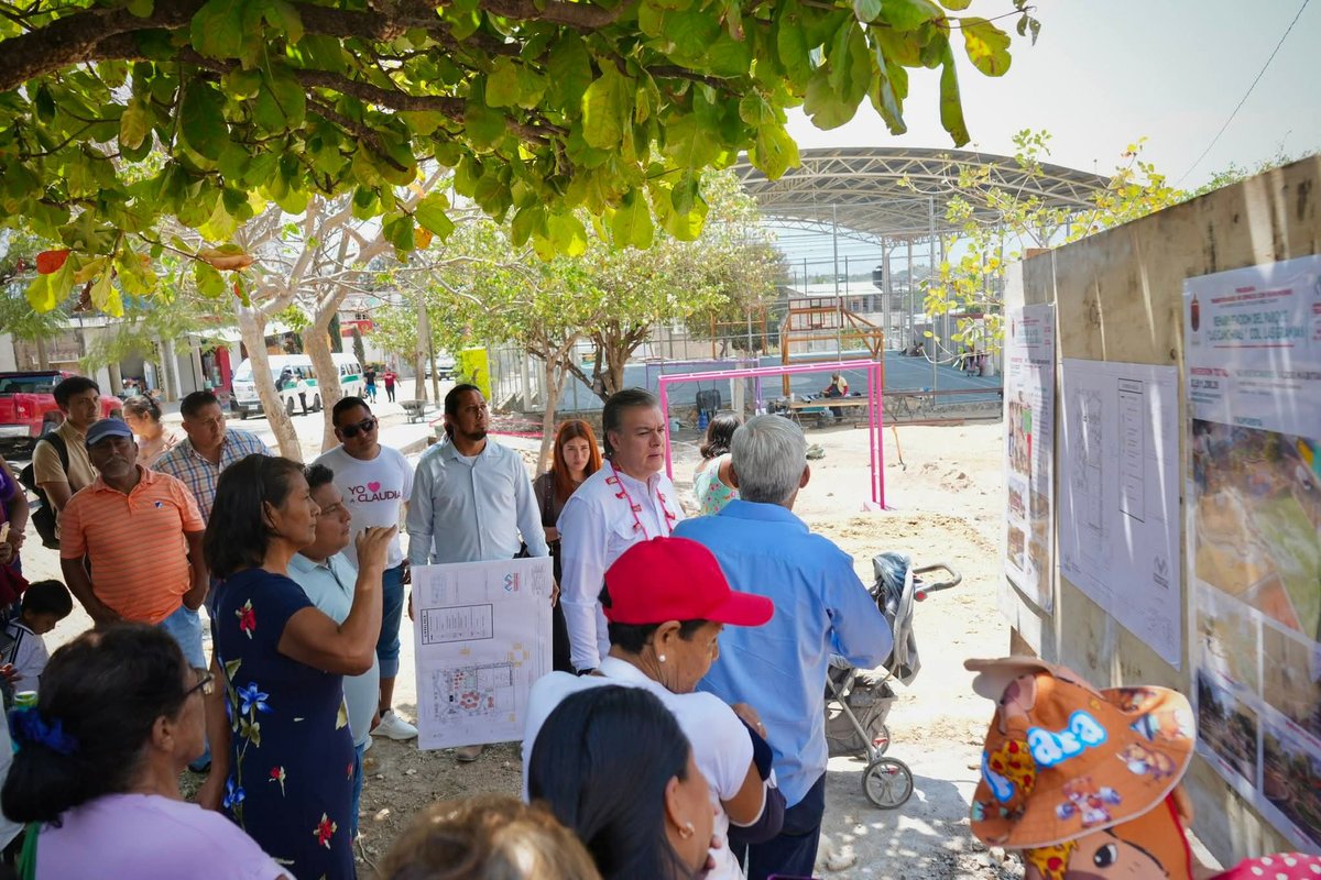 pacochacon_'s tweet photo. Iniciamos la semana en la colonia Las Granjas supervisando el avance de la rehabilitación del parque Las Canchitas. Con nuestro gobernador Eduardo Ramírez @ramirezlalo_ se honra la palabra y se cumple, por lo que muy pronto las familias volverán a disfrutar de este espacio para convivir y encontrarse.

#HumanismoQueTransforma #HumanismoEnAcción