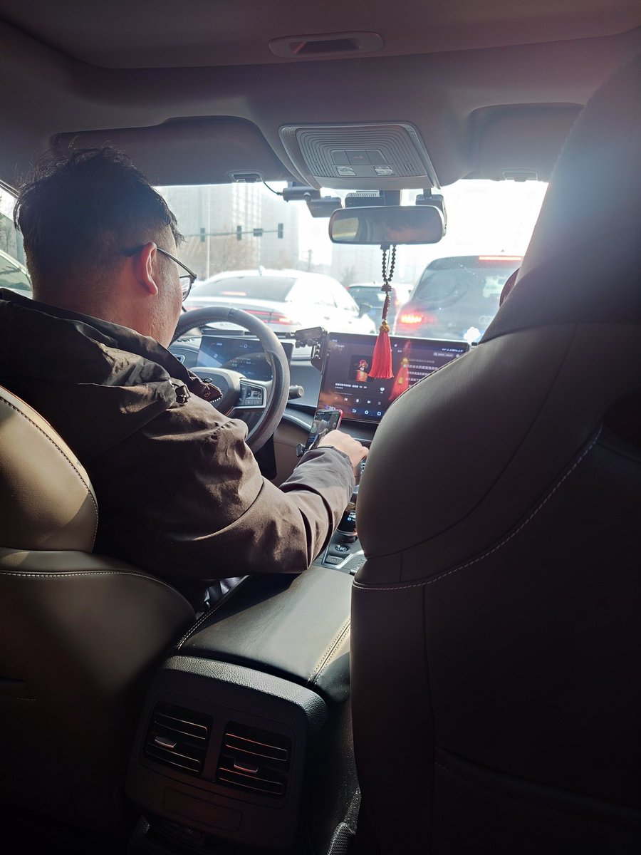 雨夜秃头杀手 tweet media