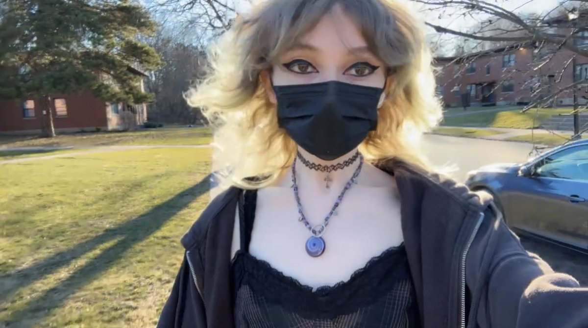 kit θ∆ 🦇🖤✨ tweet media