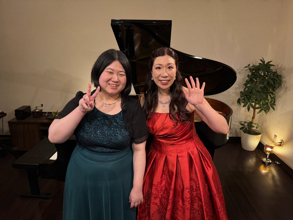 若手応援プロジェクト　萩原紫以佳ソプラノリサイタル終演！オッテロやトスカなどの名アリアを、情熱と繊細さを併せ持つ豊かな歌声で歌い上げました。萩原の大きな可能性を鮮やかに示すひとときとなり、大舞台での活躍を目撃するのもそう遠くはなさそうです。