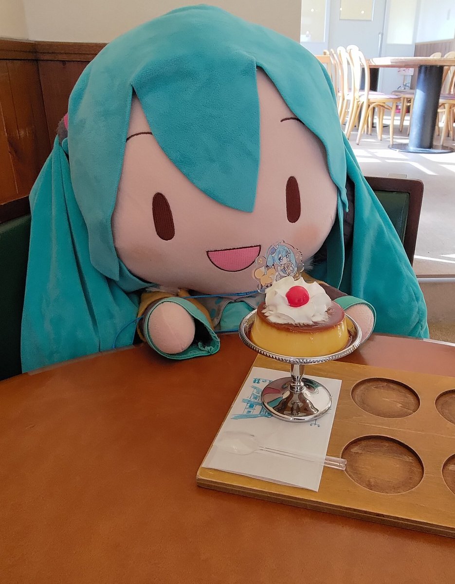 ミラァ tweet media