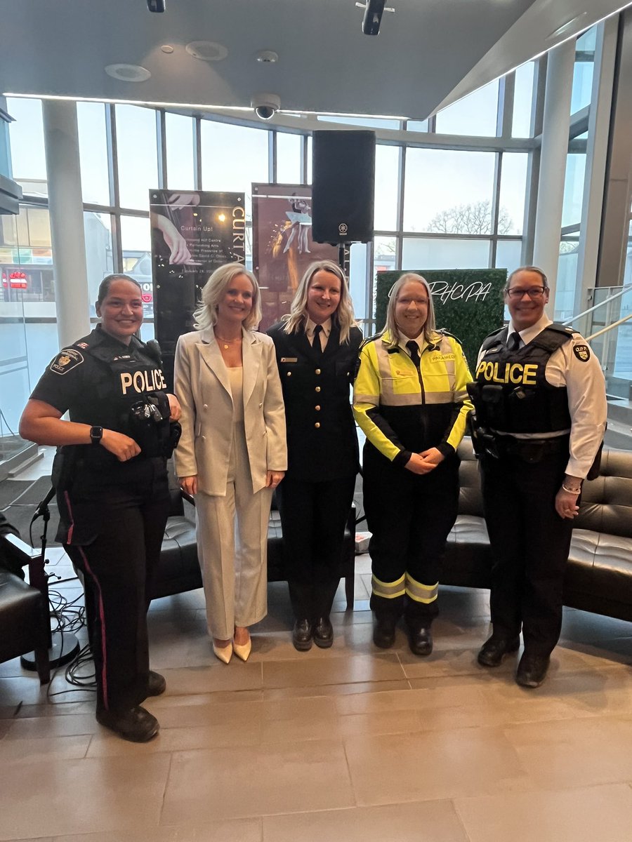 Richmond Hill Fire tweet media