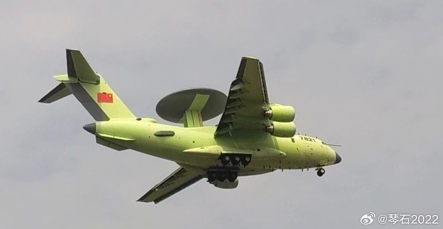 منصة فيها "مخ+عين+أذن" تطير لكشف الأشباح🔥..تُقلص #الصين 🇨🇳 أكثر من أي وقت مضى الفجوات في وقت تنشغل #الولايات_المتحدة 🇺🇸 بصراع #إيران 🇮🇷

ظهر ثاني نموذج KJ-3000 AWACS وطني من طائرة Y-20B ومحركات WS-20

كل زاوية فيها مستشعر مع رادار 400+كم

أقوى من KJ-2000.