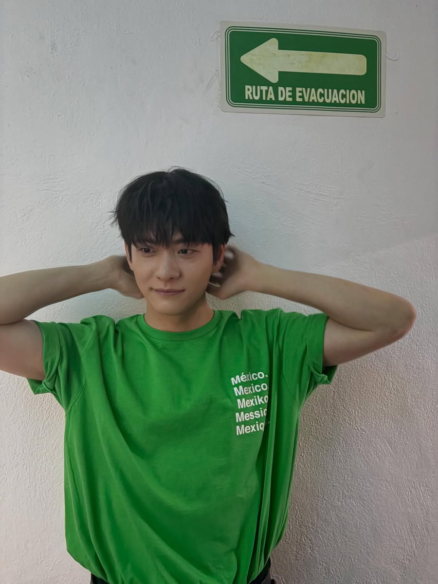 (스)마일 tweet media