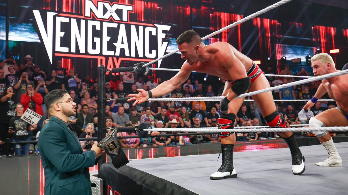 Hellbent and heaven-sent. ✧ NOT @starkmanjones tweet media