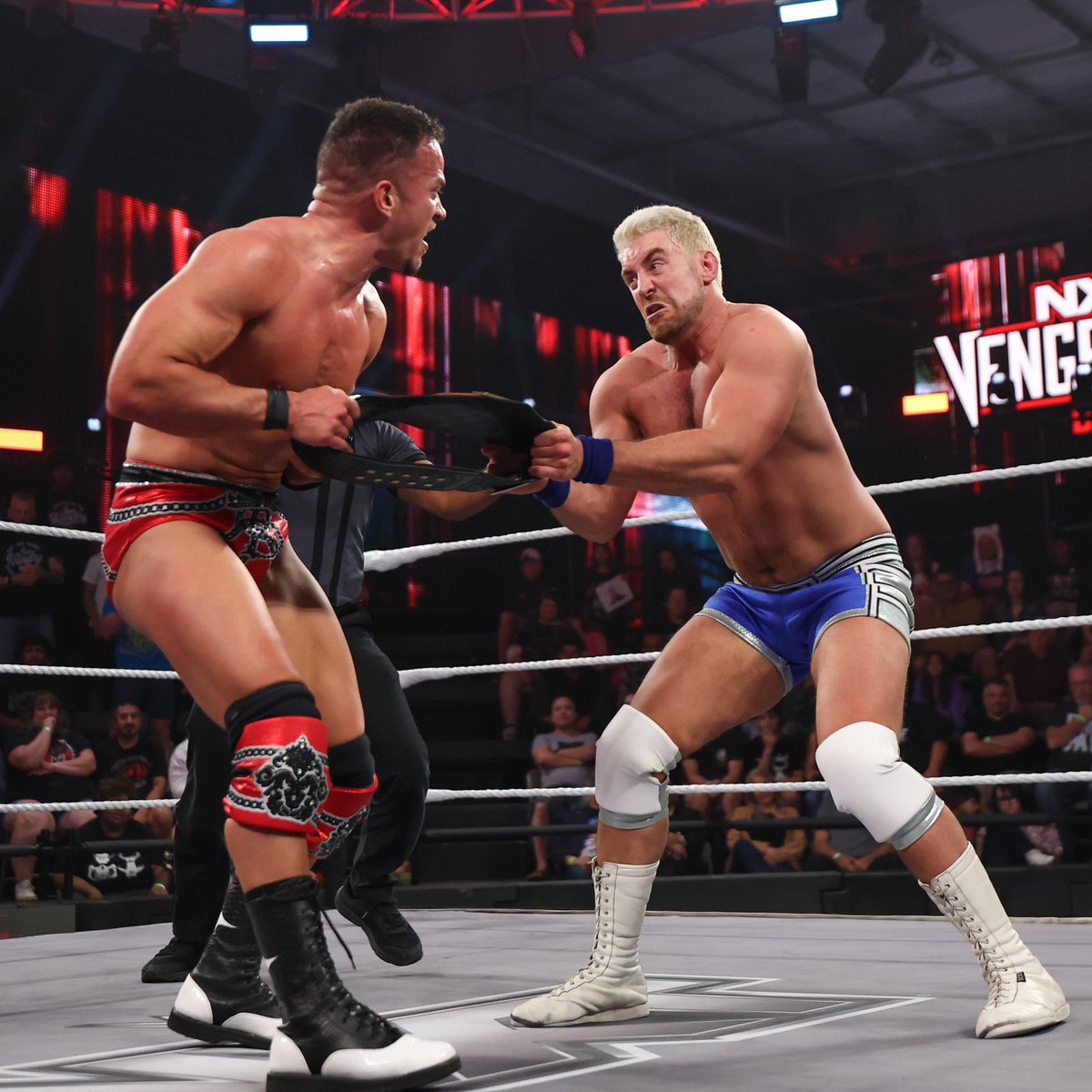 Hellbent and heaven-sent. ✧ NOT @starkmanjones tweet media